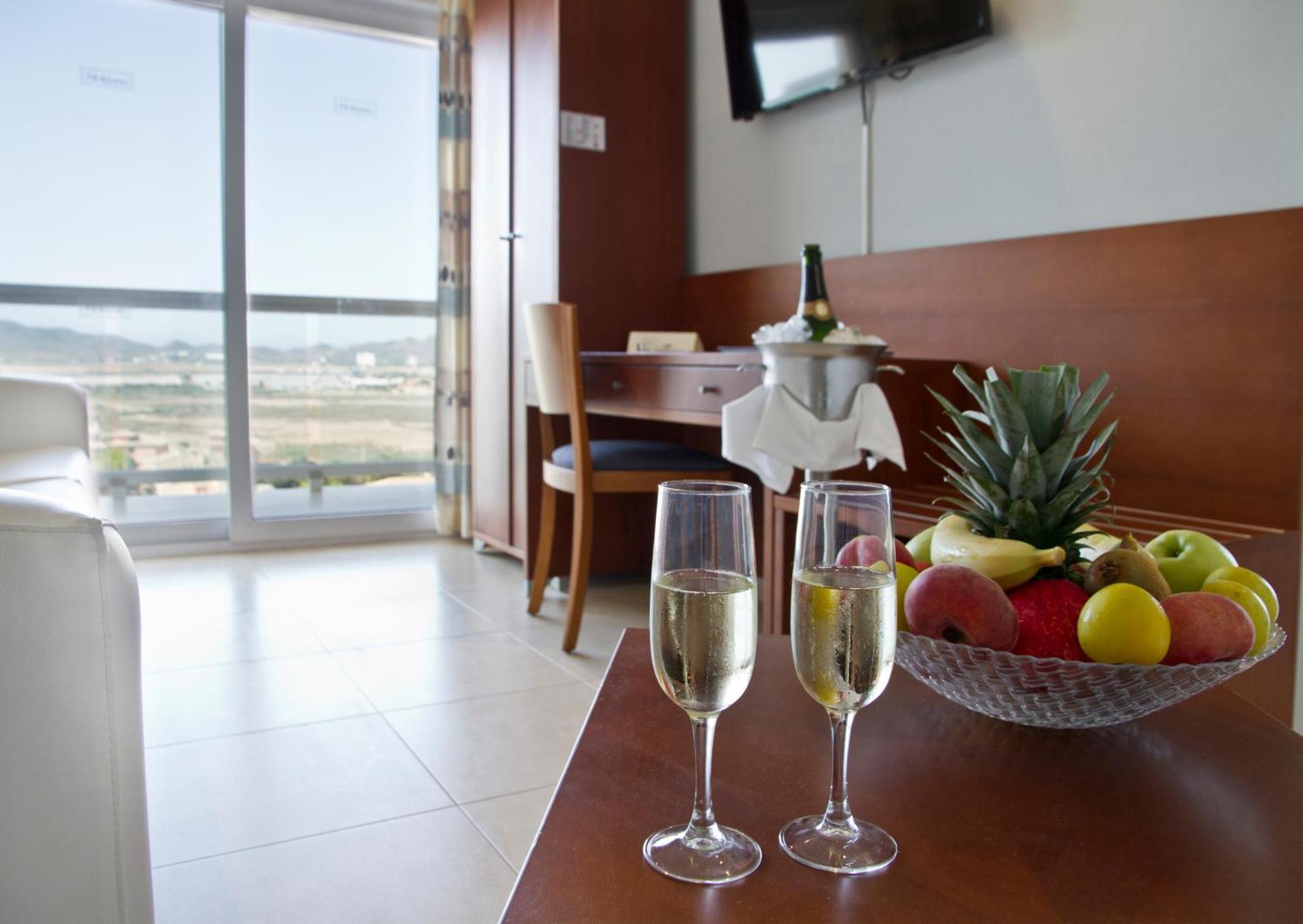 Hotel Las Gaviotas 4*