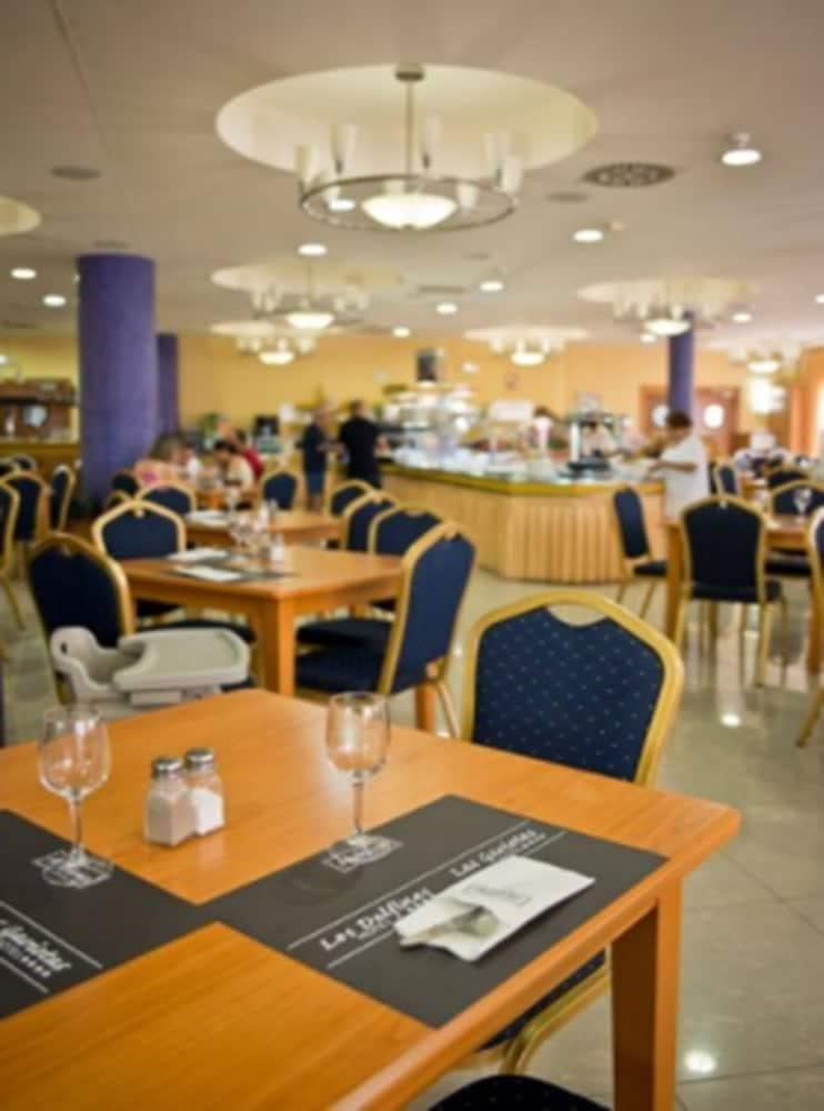 Gaviotas Hotel 4*