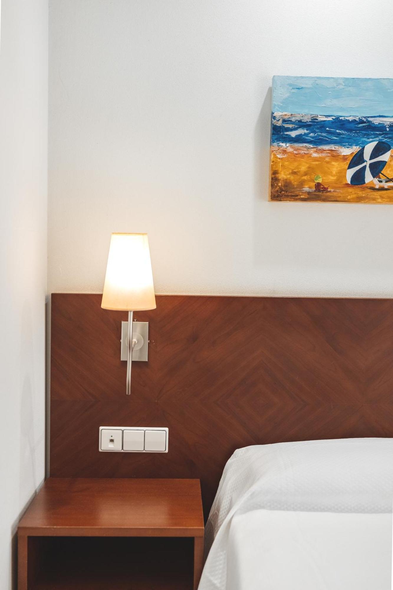 Hotel Gaviotas 4*