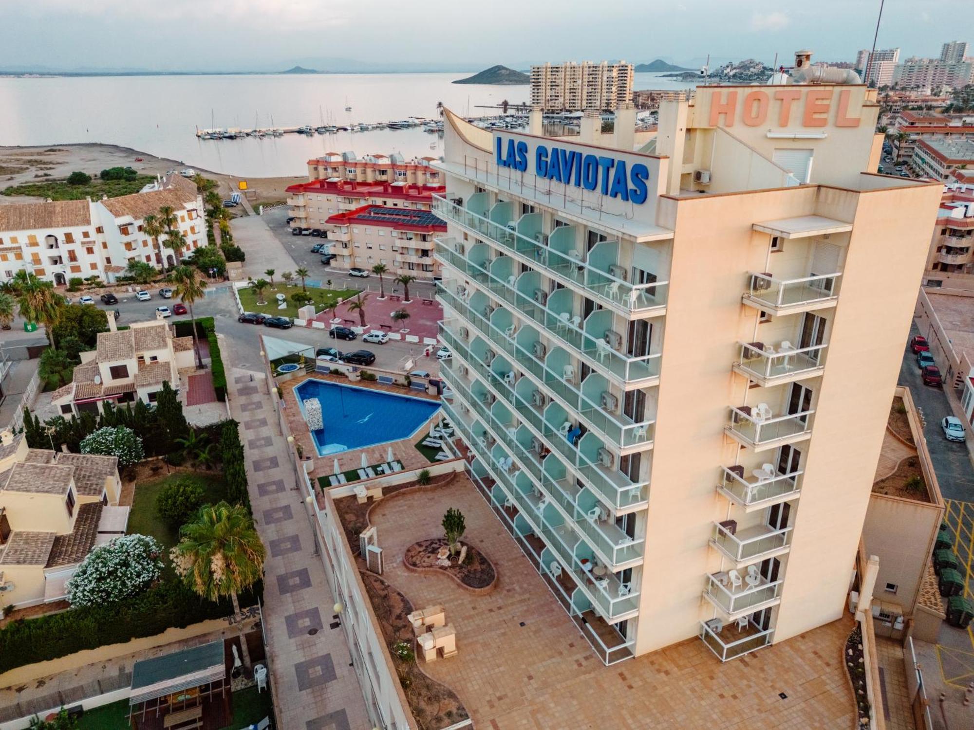 Hotel Gaviotas 4*